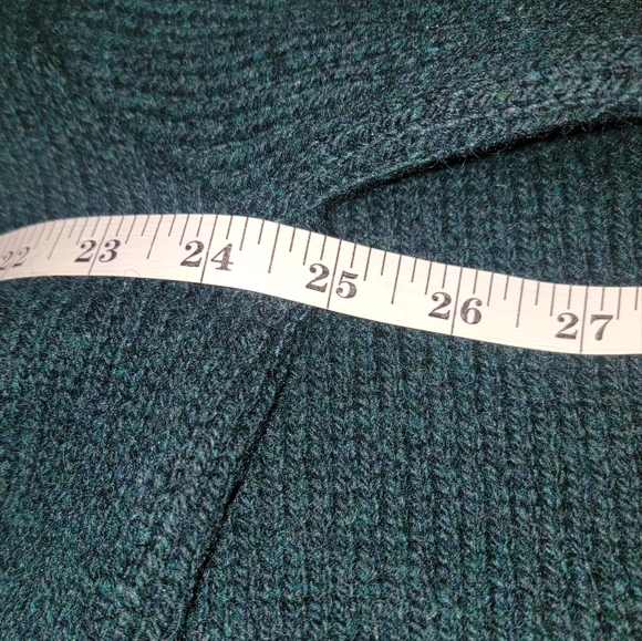 LL Bean vintage dark Green wool Sweater Size Large 85% wool Made in USA - Picture 4 of 5